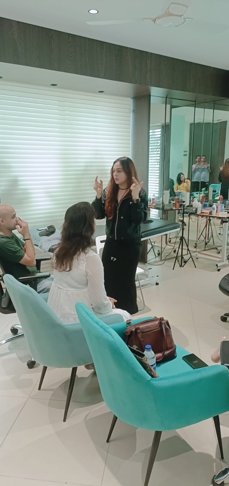 Vibha Jain guiding clients through a quit smoking hypnotherapy session
